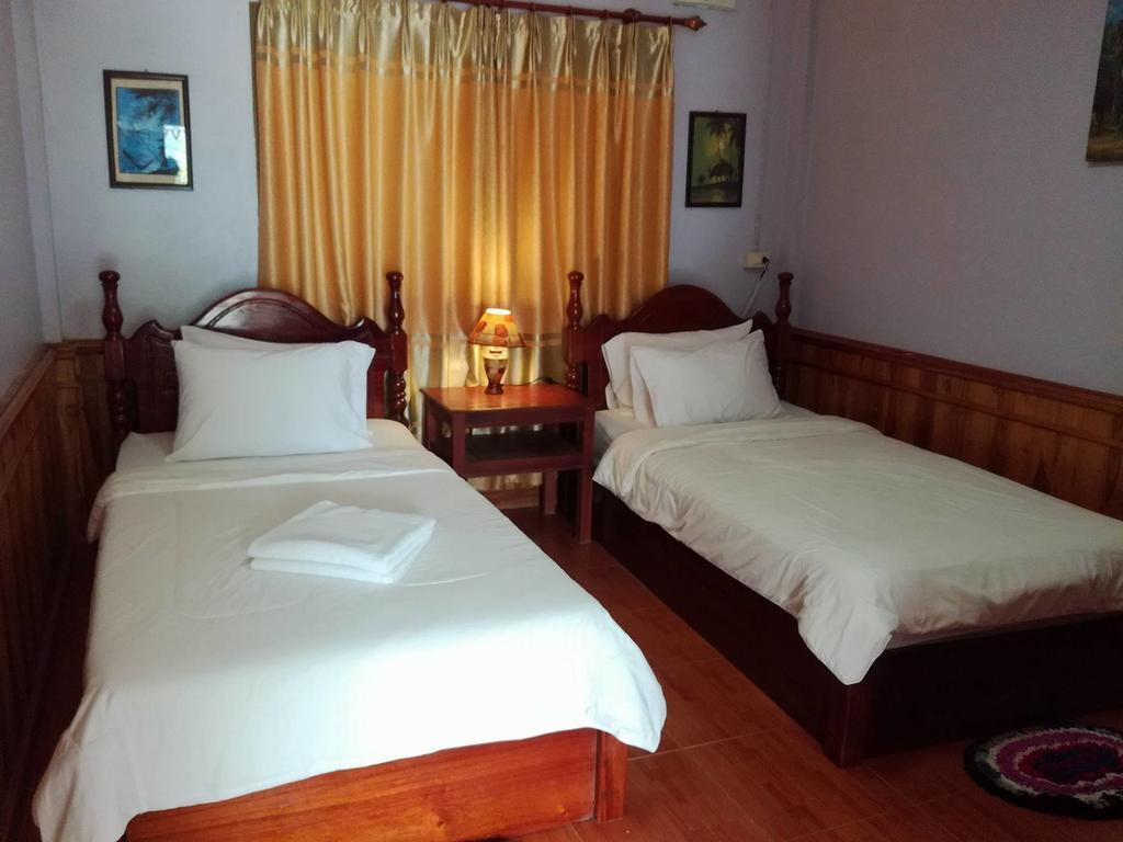The Garden Pany Hotel Vang Vieng Esterno foto