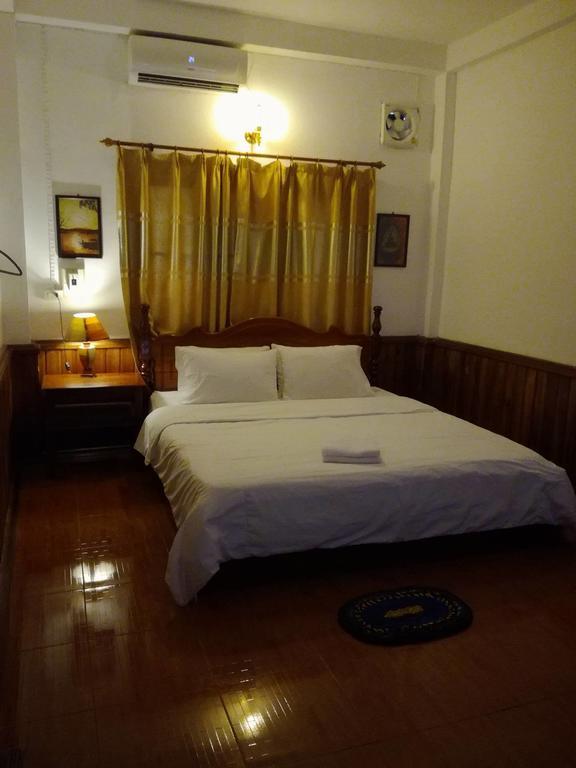 The Garden Pany Hotel Vang Vieng Esterno foto